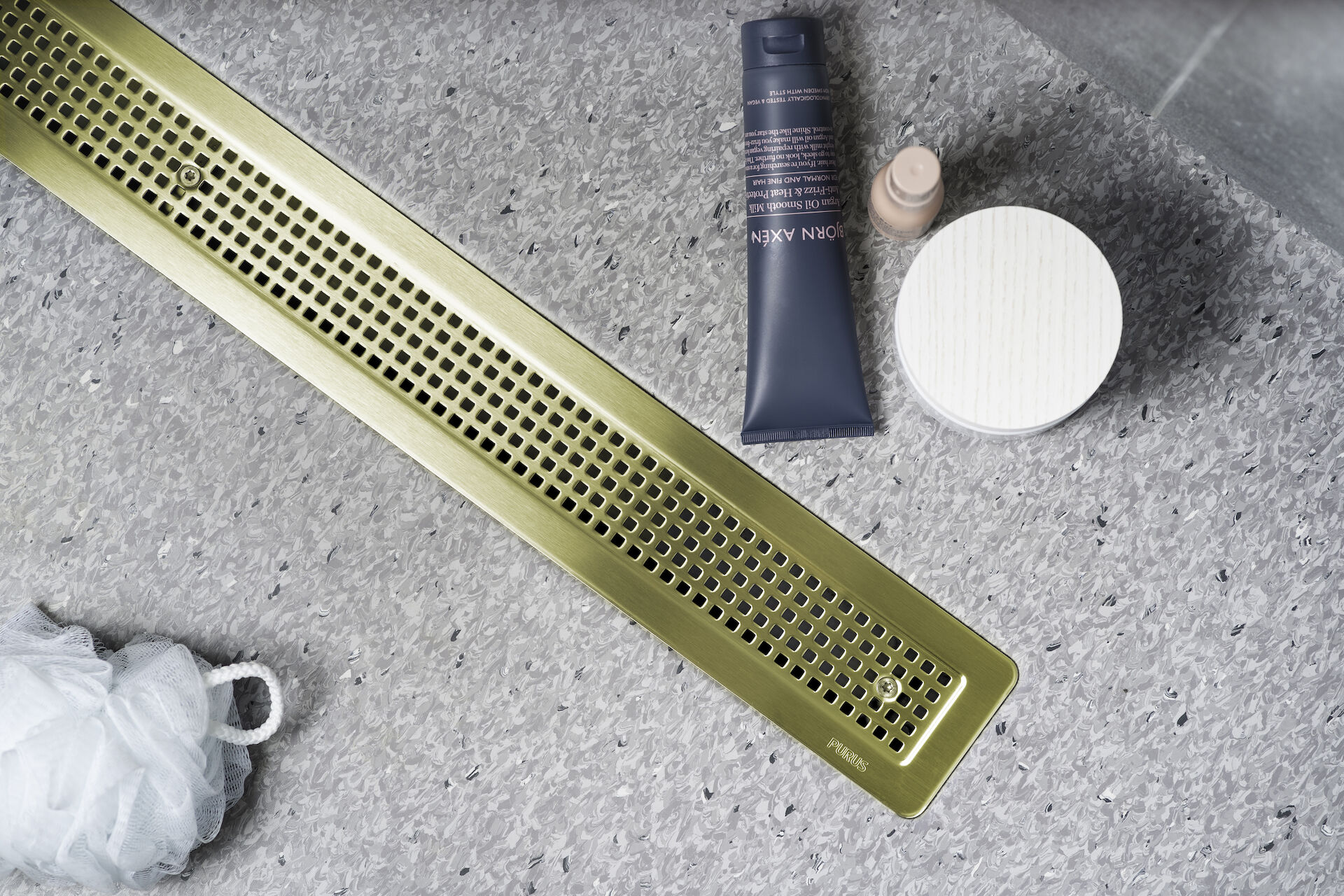 Vinyl_Plus_Chess_m%C3%A4ssing_1 Purus Line Vinyl Plus sil Chess Mässing 600